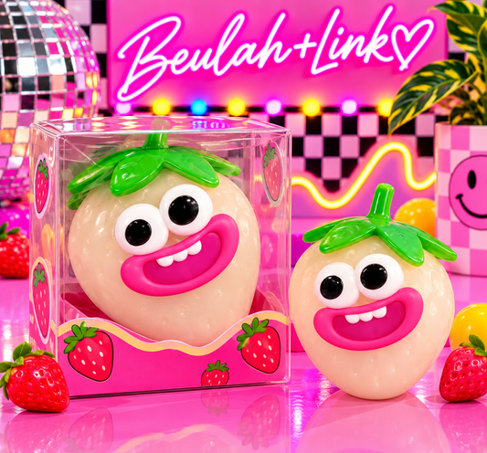 Funny Color Changing Strawberry - Damaged Box